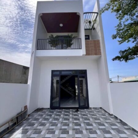 NHÀ SHR – 2 TẦNG 3 PN CHỈ 200 TRIỆU NHẬN NHÀ – CUỐI ĐƯỜNG ĐỒNG KHỞI.