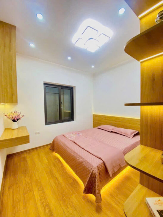 Bán nhà Phố Giảng Võ, Vị Trí Đẹp, Full Nội Thất, 55mx4T, Giá: 9.5 Tỷ, Lh: 0396935190.