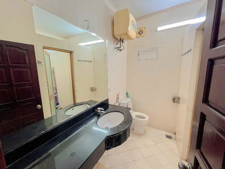 Bán nhà Phố Phương Mai_Vị Trí Trung Tâm_Lô Góc Thoáng Sáng_31mx6T_Giá: 6.8 Tỷ_Lh: 0396935190.