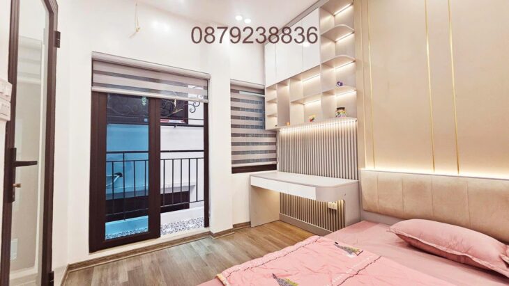 Bán Nhà Tôn Đức Thắng, 5 Tầng, Nhà Mới, Gần Phố, Sát Ô Tô, Chỉ 5.6 Tỷ