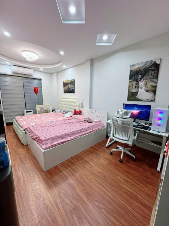 Siêu vip – cần bán nhà Phố Trịnh Định Cửu, Hoàng Mai, 7 tầng x 40m2, Thang máy, 15m ra ô tô, 12,3 tỷ