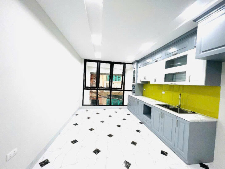 Siêu vip – cần bán nhà Phố Trịnh Định Cửu, Hoàng Mai, 7 tầng x 40m2, Thang máy, 15m ra ô tô, 12,3 tỷ