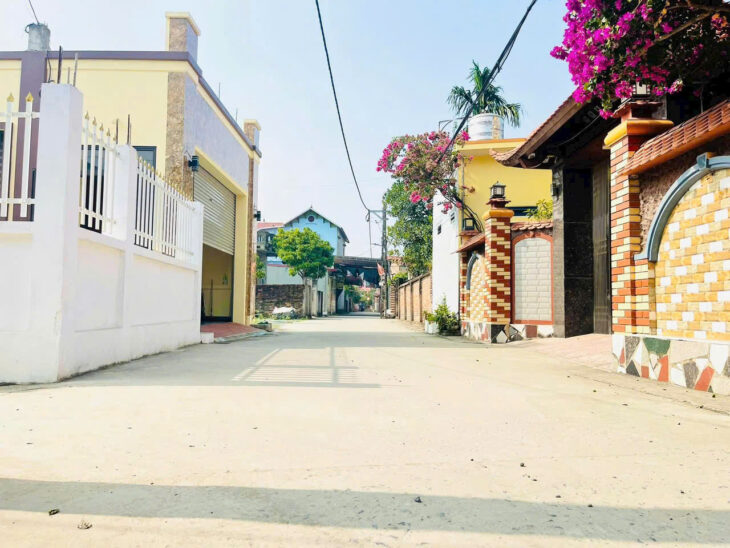 Đất tại Cấn Thượng- quốc oai Chính chủ gửi bán lô góc 70m2 Mặt tiền 2 bên là gần 8m và