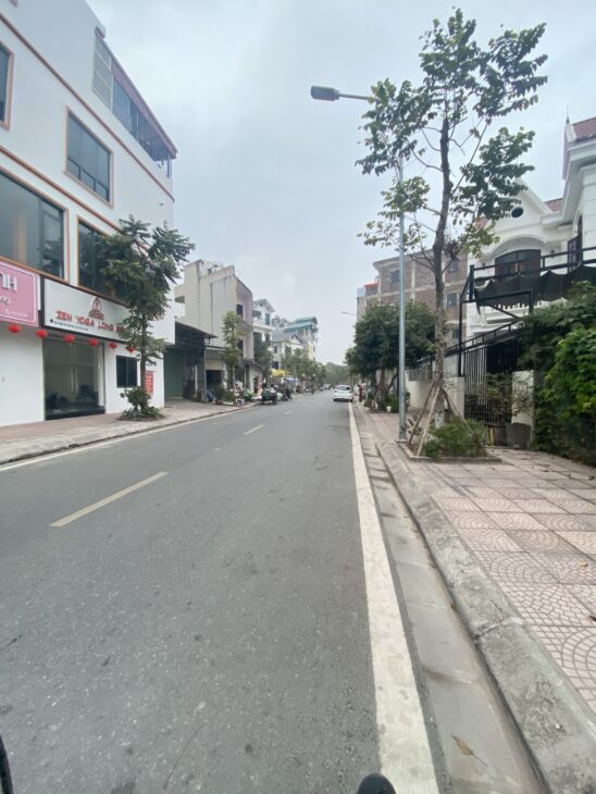 NHÀ MỚI 6 TẦNG THANG MÁY – PHÂN LÔ VẢ HÈ Ô TÔ TRÁNH ĐỖ LONG BIÊN NHỈNH 7 ĐỒNG