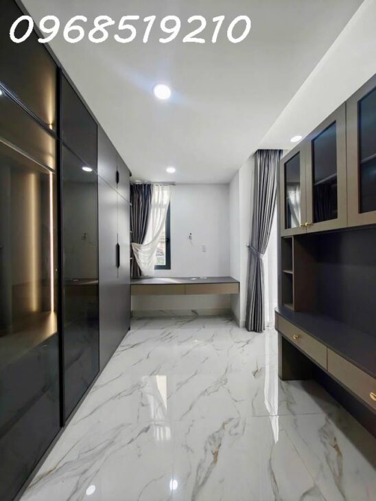 Bán nhà 4 tầng mới xây đường Cách mạng tháng 8 Q10, 90m2, sổ hồng chính chủ