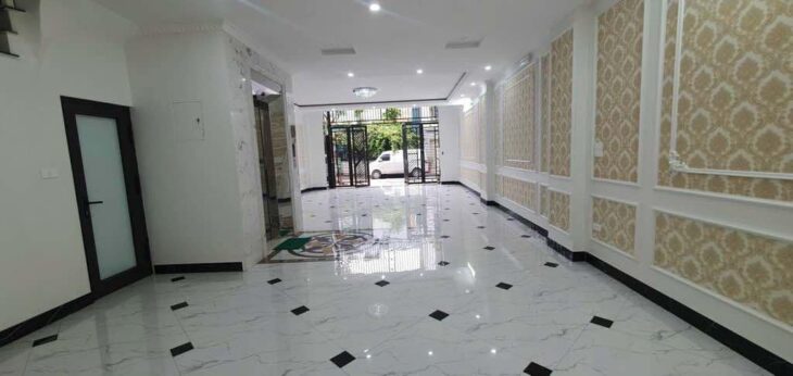 nhà đẹp Long Biên 90m x 5 tầng, mặt tiền 6m , gara 7 chỗ, vỉa hè, ôtô tránh, thang máy, full nội