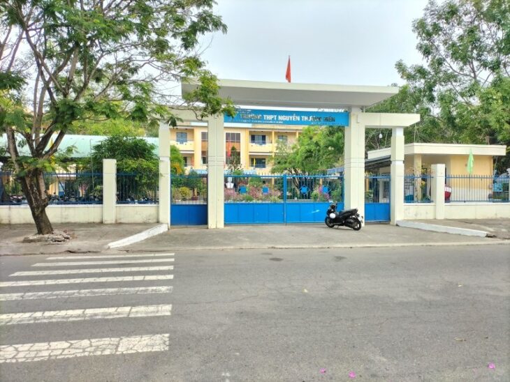 LÔ ĐẤT ĐẸP 90M2 – MT 7M5 ĐỐI DIỆN TRƯỜNG THPT NGUYỄN THƯỢNG HIỀN, HÒA MINH – CHỈ 4.1X TY