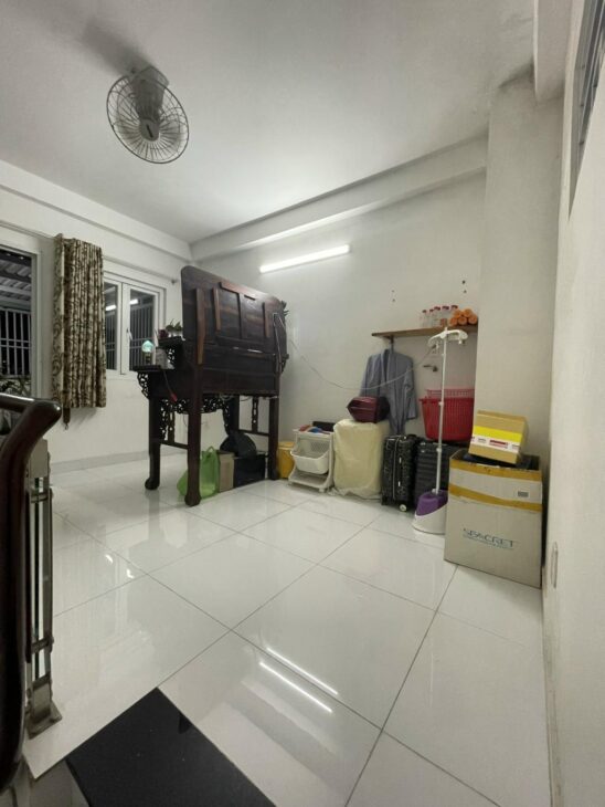 Hẻm ôtô, Nguyễn Thị Thập, Nhà 4 Tầng, Ngang 4M. KHÔNG QUY HOẠCH. chỉ 6.5ty