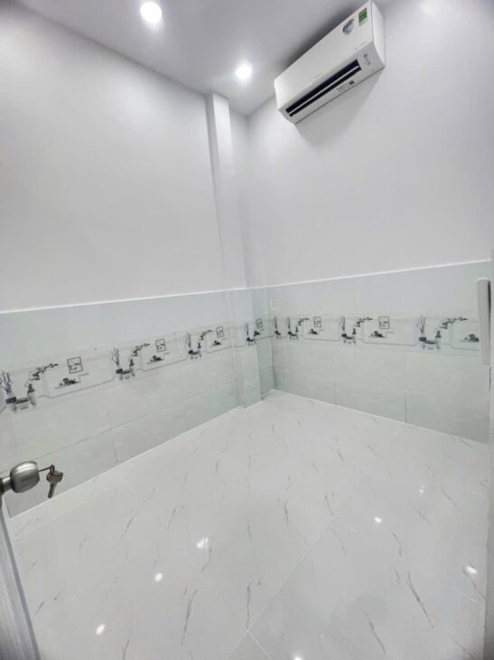 Nhà Căn góc , 36M2, Huỳnh Tấn Phát, sổ hồng riêng Chỉ 2.35Tỷ.