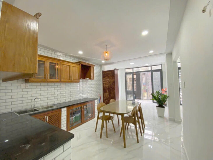 BÁN NHÀ 3 TẦNG– NGANG HIẾM 7M – SỔ ĐẸP HOÀN CÔNG ĐỦ – CHỈ 5 TỶ