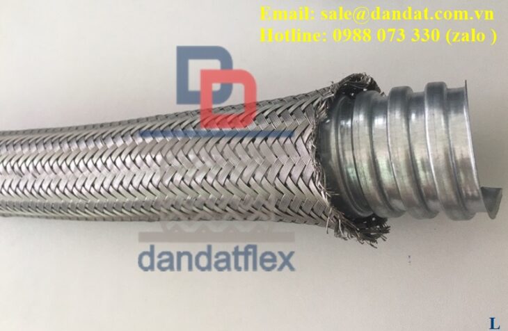 Ống ruột gà lõi thép, ống thép luồn dây điện, ống ruột gà lõi thép bọc nhựa pvc D20 và đầu nối