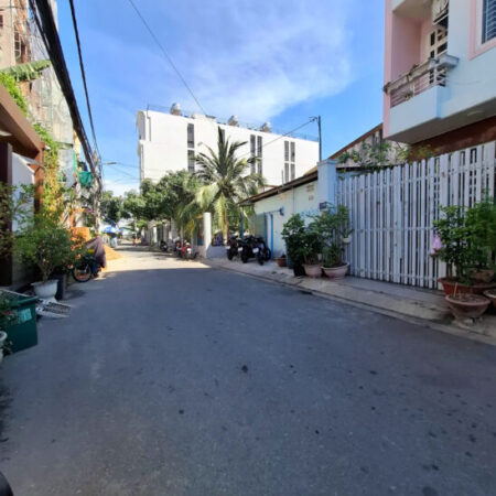 Hiếm – Mặt tiền 803 Huỳnh Tấn Phát Q7, 259M2 ( 7*24), Dòng tiền 20t/tháng,3Tầng -17,7Tỷ