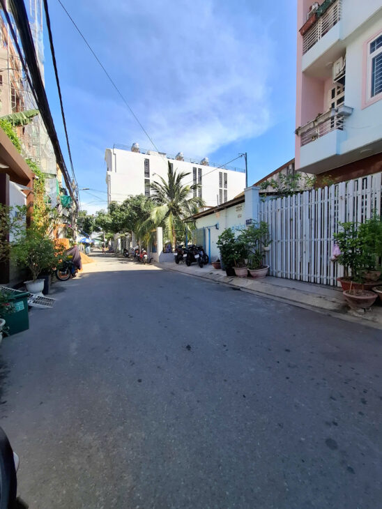 Hiếm – Mặt tiền 803 Huỳnh Tấn Phát Q7, 259M2 ( 7*24), Dòng tiền 20t/tháng,3Tầng -17,7Tỷ