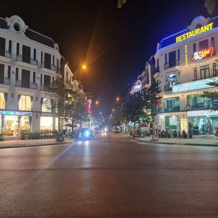 Nhà mới ở ngay, kinh doanh tốt tại Trâu Quỳ, Gia Lâm. 50m2 4 tầng, đường 10m, 8 tỷ x. Lh 0989894845