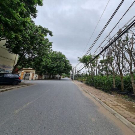 Đầu tư đẹp nhất Đa Tốn, Gia Lâm. 73m2, mt 4,5m, đường xe 16 chỗ, thông.