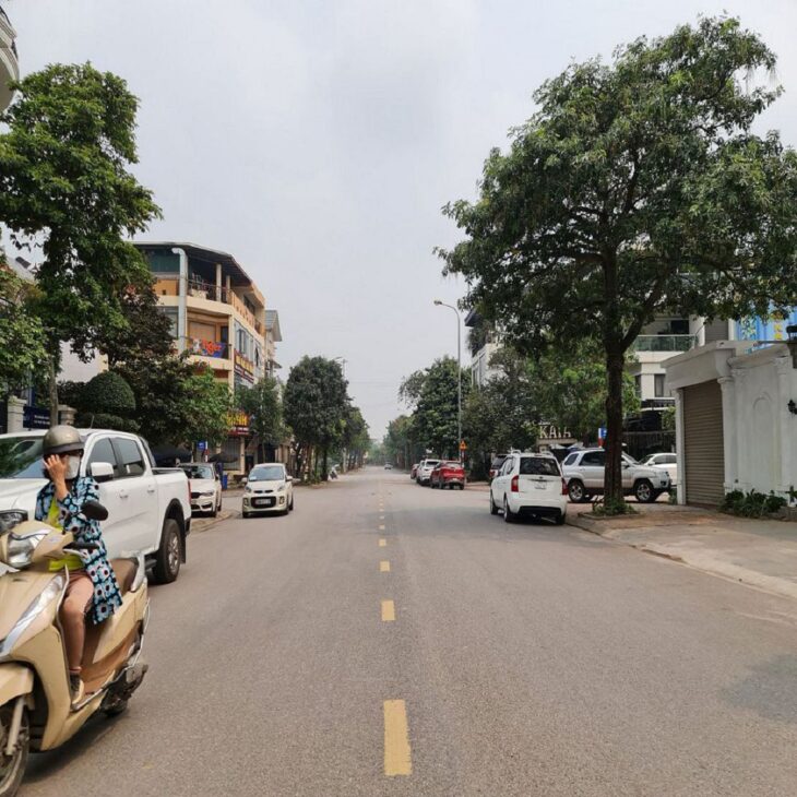 Bán đất trục chính Đặng Xá, Gia Lâm. 101m2 đường 8m thông, mt rộng. 6 tỷ x.