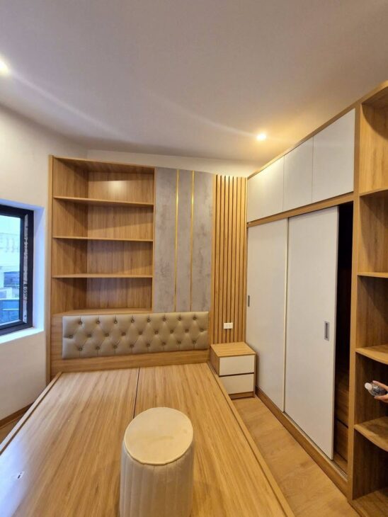 BÁN NHÀ TRUNG TÂM QUẬN ĐỐNG ĐA NGÕ NÔNG GẦN PHỐ THOÁNG SÁNG GIÁ 3,7