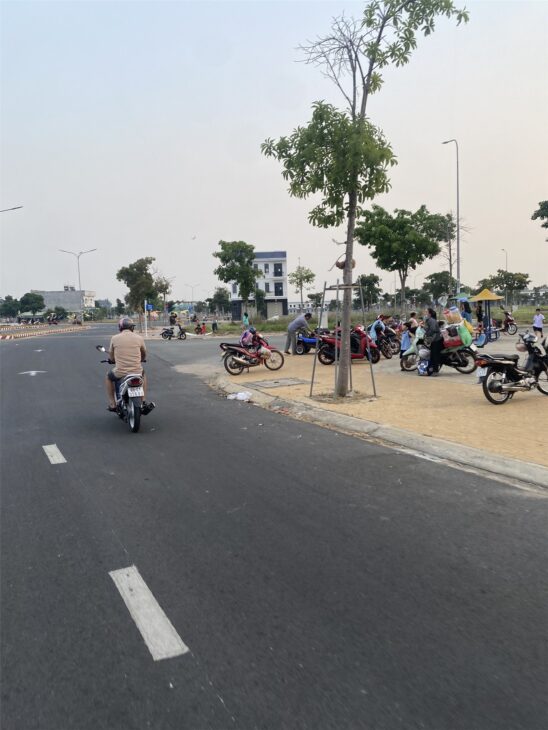 Cần Bán Đất An Điền, Cách Chợ Bến Cát 800 mét – 100m², Mặt Tiền 7m, Giá 1.05 Tỷ