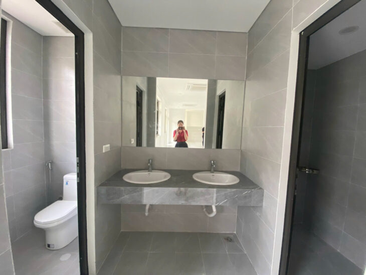 Chính chủ cho thuê tòa nhà Him Lam Vạn Phúc Hà Đông 6 tầng 182m2 hoàn thiện cực đẹp giá ưu đãi lớn