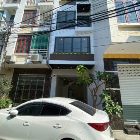 Bán nhà mặt ngõ 67 Kiều Sơn, 45m 4 tầng, ô.tô tránh nhau, Giá 4.2 tỉ đẹp như mới