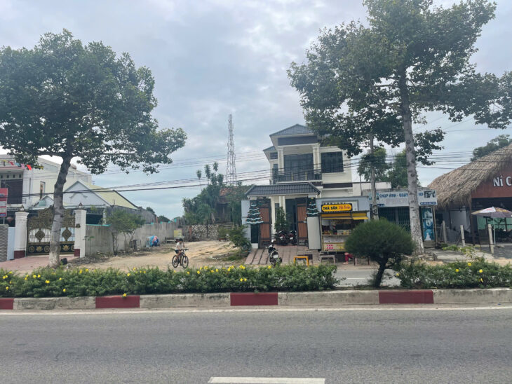 Bán 5m đất thổ cư Đường Thống Nhất, thị xã LaGi giá ngộp 3.2 tỷ sổ riêng