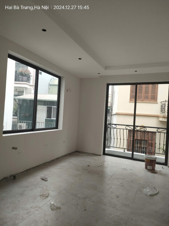 Thuê lâu dài giá rẻ phòng đào tạo Giáp Bát 300m, tầng 3,4, mặt tiền 30m, 25 tr/th, Hoàng Mai.