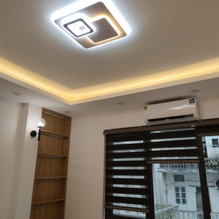 Nhà ít người biết Bạch Mai 30m/32m, 5 tầng, mặt tiền 4.5m, 6.4 Tỷ Hai Bà Trưng.