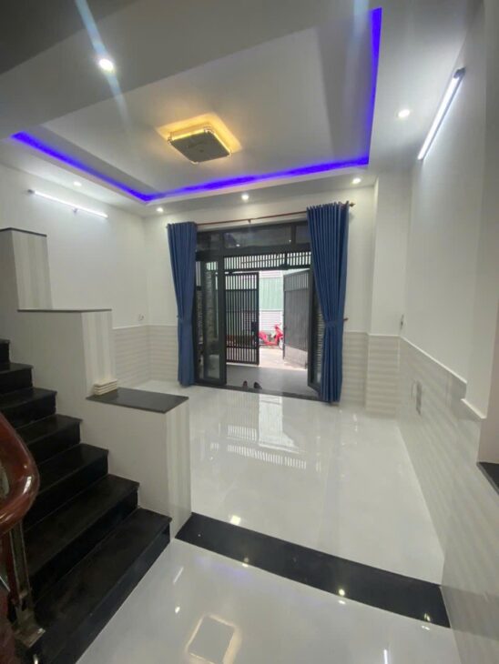 BÁN NHÀ 3 TẦNG 50M2, 4PN, 3WC – PHÚ HỮU, QUẬN 9 – GIÁ 4.9 TỶ – SỔ HỒNG CHÍNH CHỦ