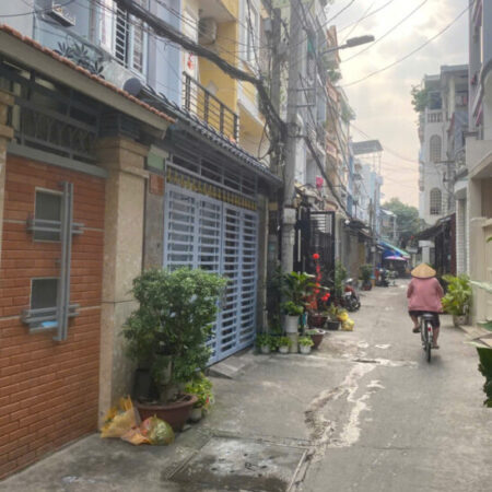 NHÀ ĐẸP AU DUONG LAN – 69M2 X 4 TẦNG – 8.8 TỶ – Ô TÔ TRÁNH