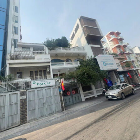 BIỆT THỰ TÂN CỔ ĐIỂN CÒN SÓT LẠI ĐƯỜNG THẠCH THỊ THANH, P.TÂN ĐỊNH QUẬN 1
