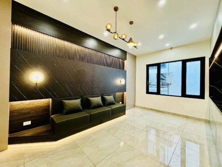 Bán nhà 5 tầng MẶT PHỐ Đông Các, quận Đống Đa, diện tích 60m2, KHU DÂN TRÍ CAO, AN NINH TỐT