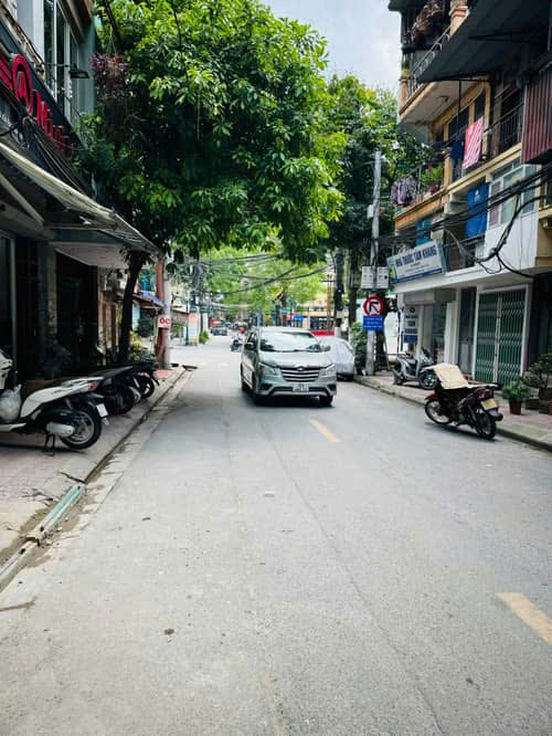 BÁN NHÀ ĐẢO NGỌC MP NGŨ XÃ 85M MT 3,9M KD ĐỈNH GIÁ 33 TỶ
