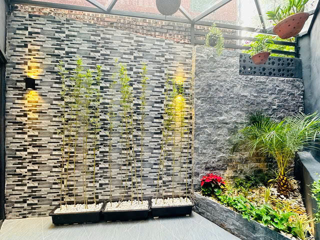 8.5 tỷ-Bồ Đề, Long Biên-gần hồ-ô tô tránh-ô tô vào nhà-2 thoáng-ở sướng vô cùng