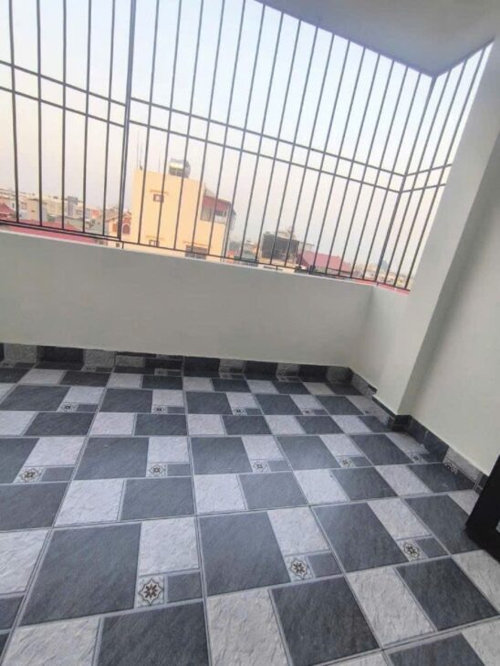 BÁN NHÀ NGỌC LÂM 40M2 * 5 TẦNG * 7.5 TỶ, WIEU HỒ TAI TRÂU, THANG MÁY