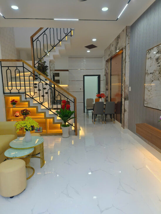 BÁN NHÀ GÒ VẤP_ HXH 1 TRỤC_ CÁCH 30M RA MẶT TIỀN ĐƯỜNG _ GIÁ NHỈNH 5 TỶ.