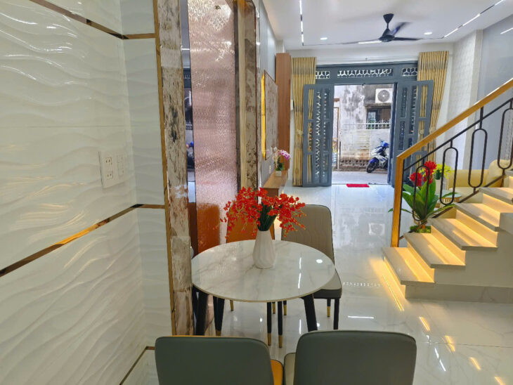 BÁN NHÀ GÒ VẤP_ HXH 1 TRỤC_ CÁCH 30M RA MẶT TIỀN ĐƯỜNG _ GIÁ NHỈNH 5 TỶ.