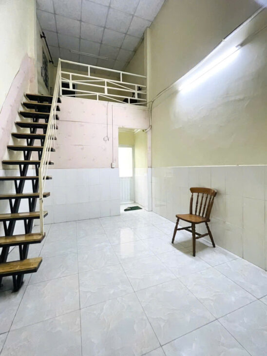 Bao Gía Trong khu Vực, Gấp bán Nhà Tam Bình, Thủ Đức, DT 45m2 ( 3.5 x 13 ) 2 t chỉ 2.6ty