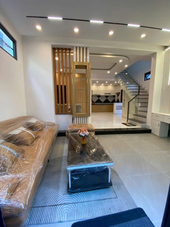 # Nhà 3 mặt Kiệt gần 4m thẳng thông nhìn thấy MT Hoàng Diệu, 54m2, 2 tầng, Đẹp thoáng, KD