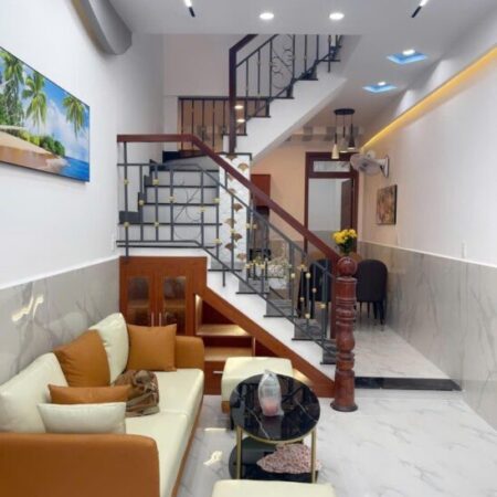 Hẻm ô tô thông – mới ở ngay – gần trường chợ bệnh viện – Phường 15 Gò Vấp -36m2 – 2 tầng – hơn 4 tỷ Hẻm ô tô thông – mới ở ngay – gần trường chợ bệnh viện – Phường 15 Gò Vấp -36m2 – 2 tầng – hơn 4 tỷ