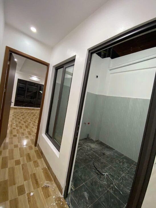 BÁN NHÀ NGỌC LÂM 50M2* 6 TẦNG* 8.2 TỶ, THANG MÁY,FULL NỘI THẤT