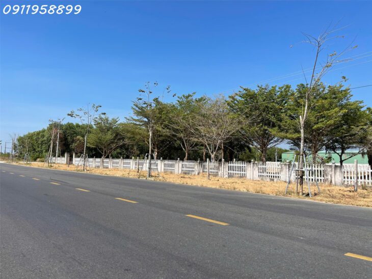 Bán đất thổ cư Đường Hùng Vương, Thị xã LaGi thổ cư 500m2 giá rẻ nhất view Biển