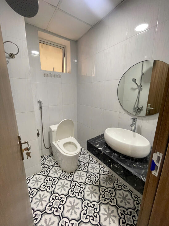 Căn hộ HH Linh Đàm, Hoàng Mai 63m2 x 2 ngủ, tầng trung căn góc HH3, full nội thất, giá rẻ