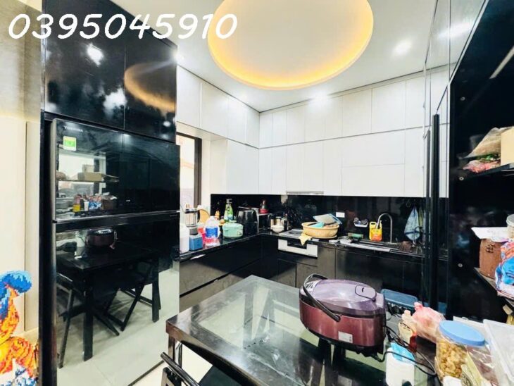 NHÀ CHÍNH CHỦ- LÔ GÓC – GẦN OTO – LÔ HIẾM