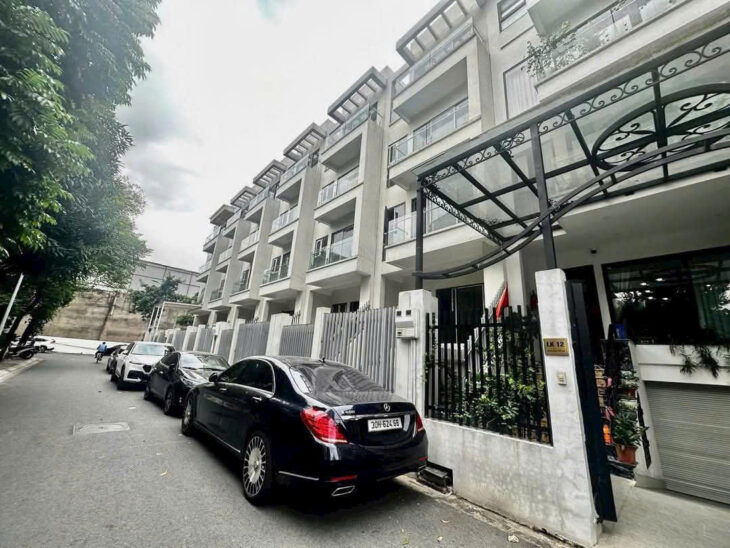 Hạ chào 1.5 tỷ. Giá mới 31.5 tỷ. SIÊU PHẨM THANH XUÂN GIÁ CHÀO RẺ NHẤT THỊ TRƯỜNG.