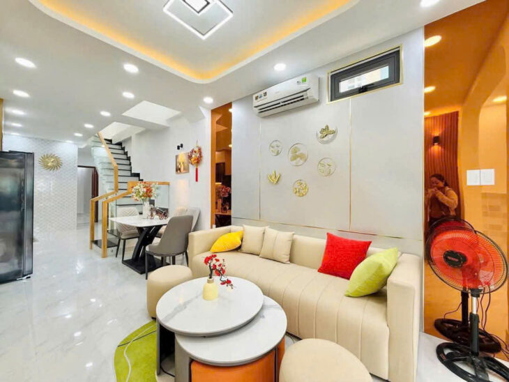 Nhà HXH, Ngã 5 bình Hòa , 68m, 3pn, ở ngay, giá 7 tỷ nhỉnh