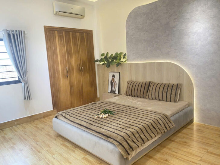 BÁN NHÀ GÒ VẤP, HXH, CÁCH 5 PHÚT ĐI QUA EMART 2 PHAN HUY ÍCH, NHỈNH 6 TỶ.