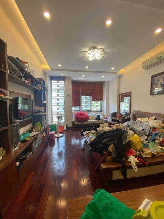 Bán nhà Trần Cung 85m2- 5 tầng, gara 2 ô tô KD, gần phố, giá 18.tỷ