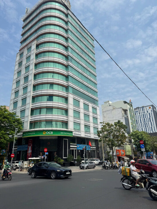 HIẾM – BUILDING 17 TẦNG NGUYỄN THỊ MINH KHAI QUẬN 1