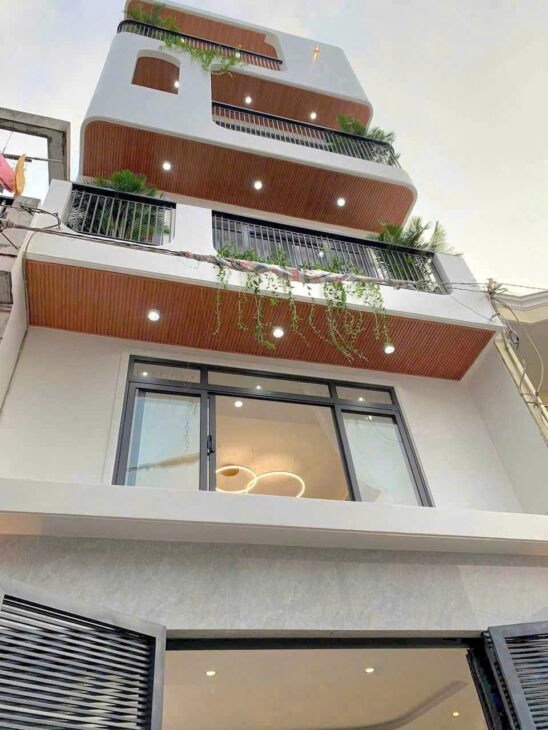 BÁN NHÀ GÒ VẤP, 50M2, 5 TẦNG HẺM 5M KẾ BÊN BỜ KÊNH THAM LƯƠNG.