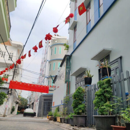 BÁN NHÀ GÒ VẤP, 50M2, 5 TẦNG HẺM 5M KẾ BÊN BỜ KÊNH THAM LƯƠNG.